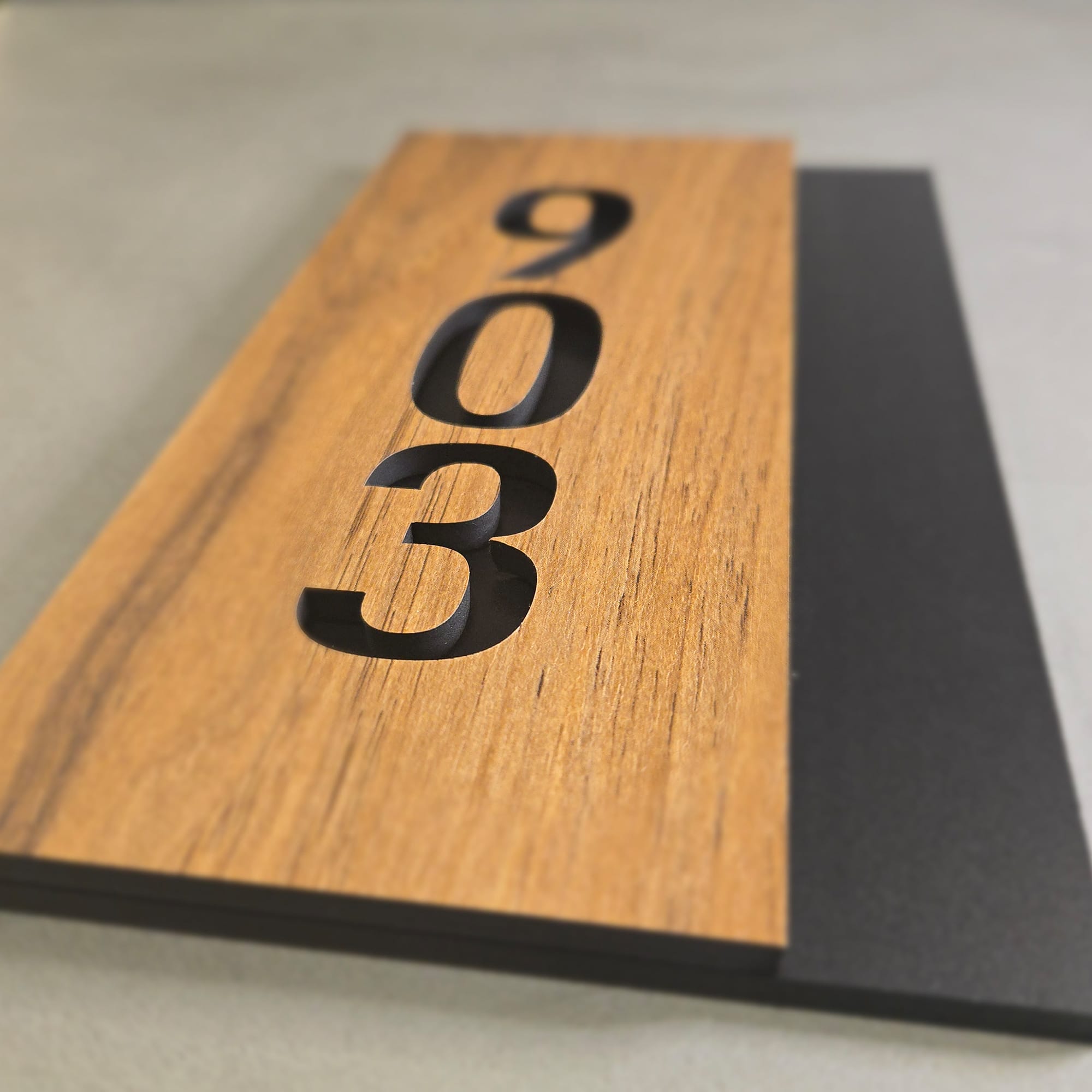 sinaletica_0008s_0000_20250213_130659 - Guipp Decor | Wall Panels, Tile Stickers & Interior Decor Solutions